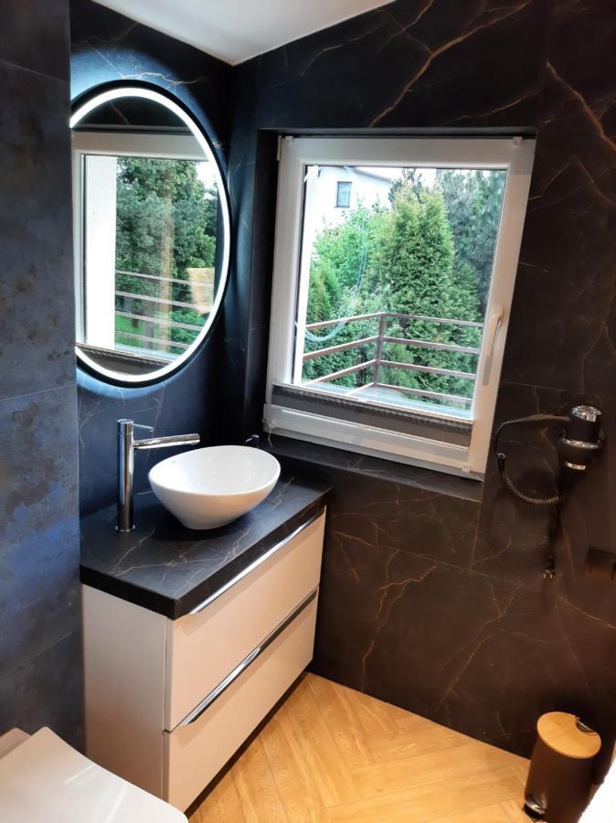 Apartament Willa Pod Sosnami Zator Przeciszow Luaran gambar